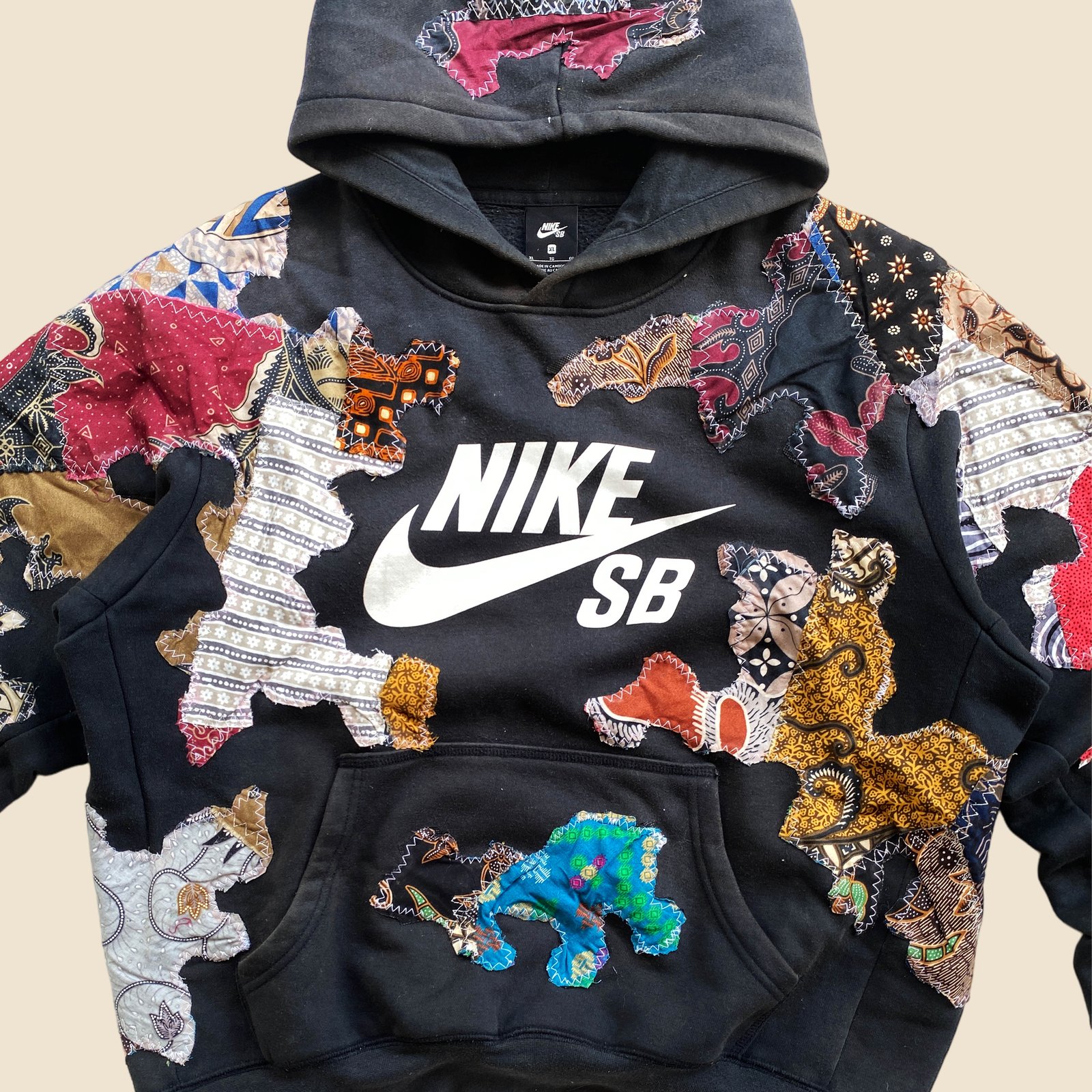 REWORKED NIKE SB BATIK PATCHWORK HOODIE SIZE L BOXY konkrite market